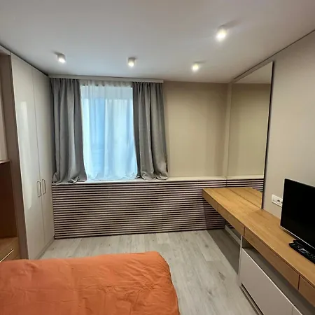 Central Apartment Апартамент
